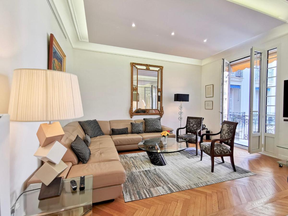Ferienwohnung Luxury Baquis Nizza Exterior foto