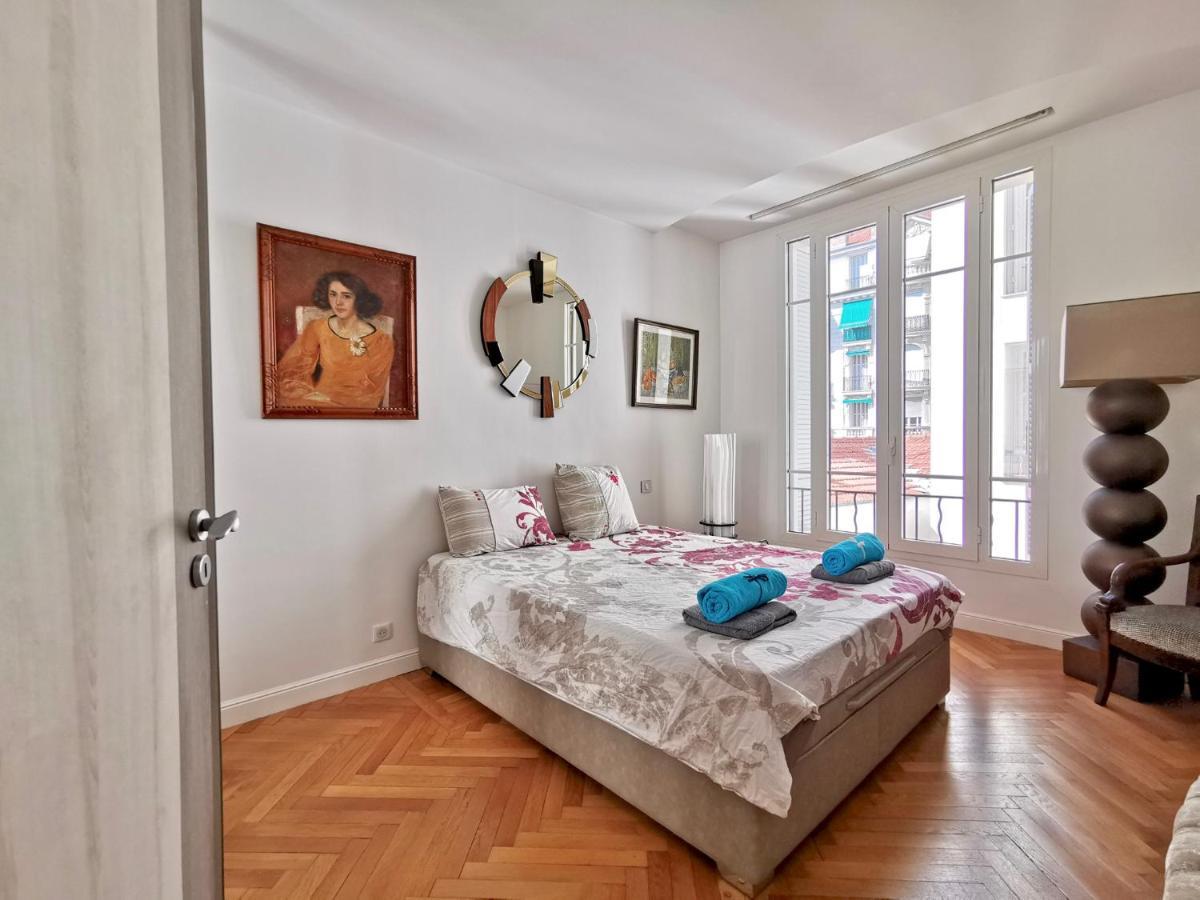 Ferienwohnung Luxury Baquis Nizza Exterior foto